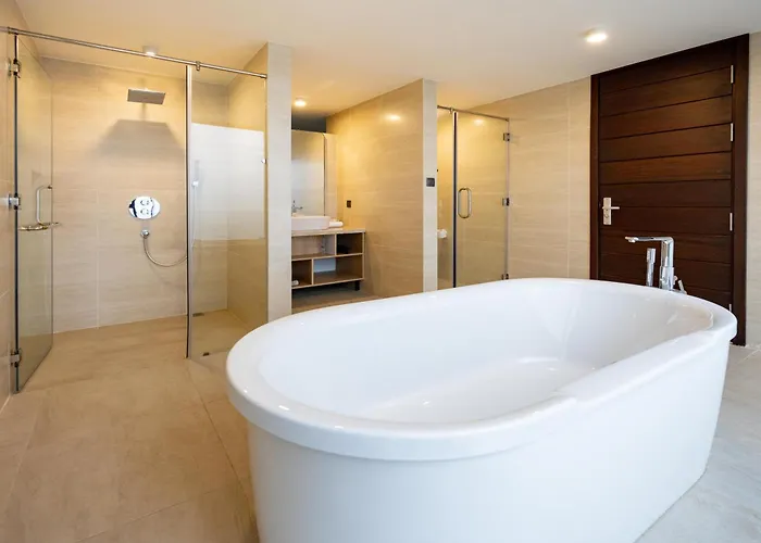 Anh Nguyen Oceanfront Villas Nha Trang